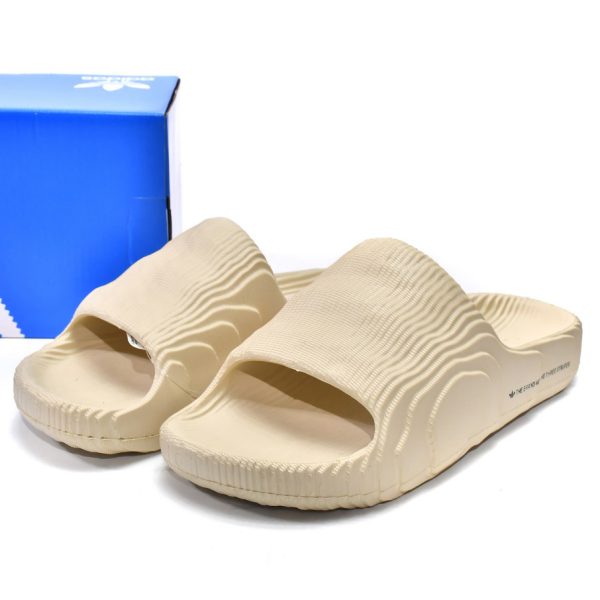 Adidas Originals Adilette 22 Slides Aluminium GX6950 - Image 3