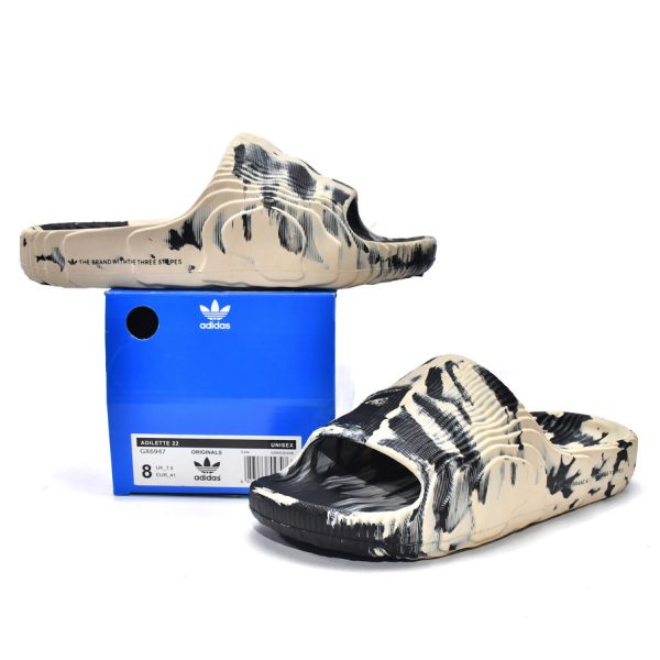 Adidas Originals Adilette 22 Slides Slides Carbon GX6947 - Image 3