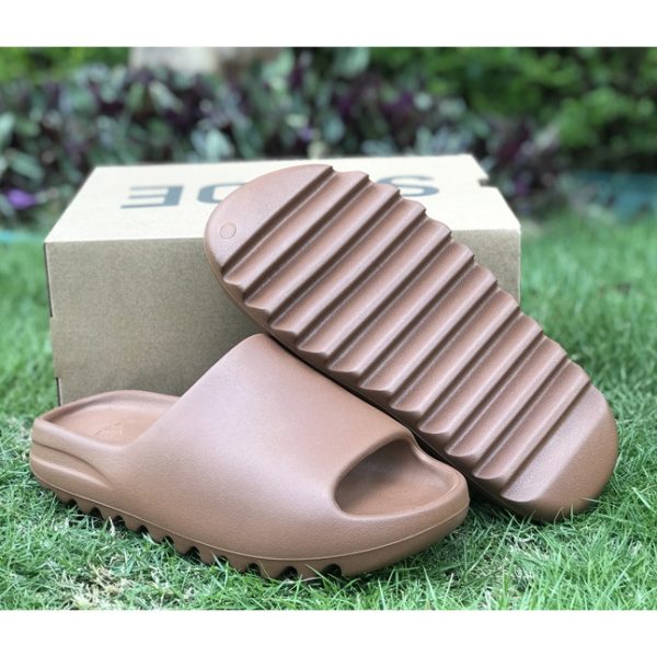 Adidas Originals Yeezy Slide “Flax” FZ5896