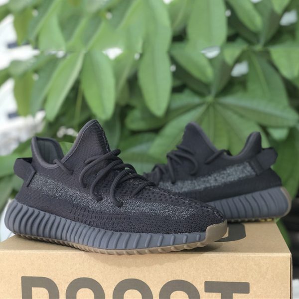 Adidas Yeezy Boost 350 V2 Black - Image 4