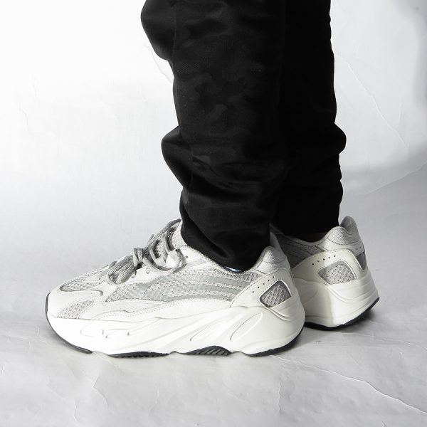 Adidas Yeezy Boost 700 V2 "Static" Sneaker - Image 3