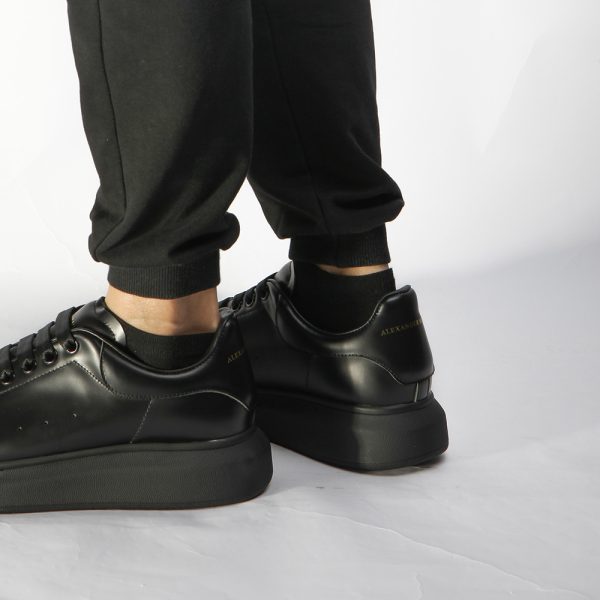Alexander Mqueen Sneaker In Black - Image 4
