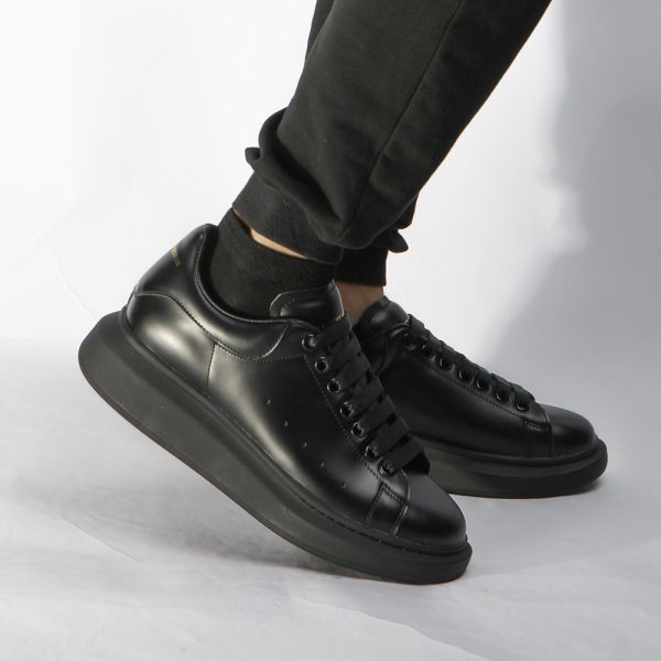 Alexander Mqueen Sneaker In Black - Image 8