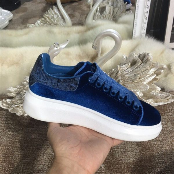 Alexander Mqueen Sneaker In Navy Blue
