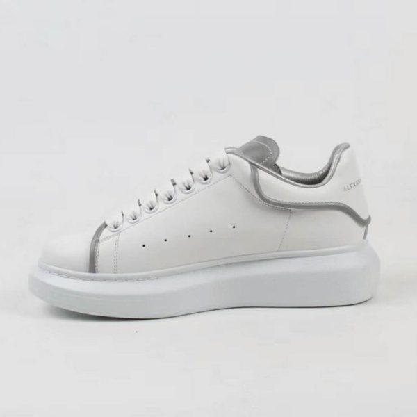 Alexander Mqueen Alexander McQueen Reflective Sneaker in White - Image 6