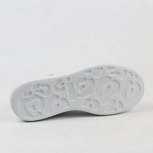 Alexander Mqueen Alexander McQueen Reflective Sneaker in White - Image 8