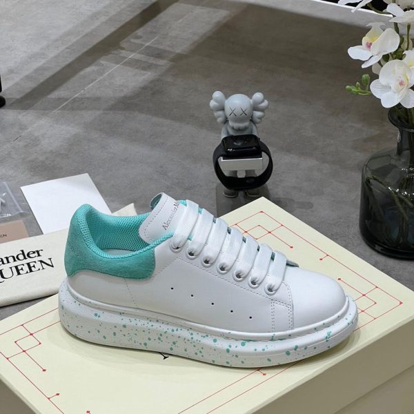Alexander Mqueen Men's Oversized Sneaker In White/Aquamarina - Image 2