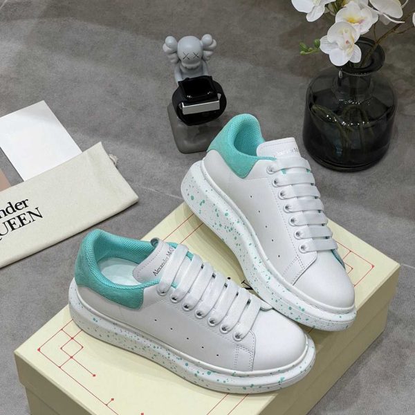 Alexander Mqueen Men's Oversized Sneaker In White/Aquamarina - Image 6