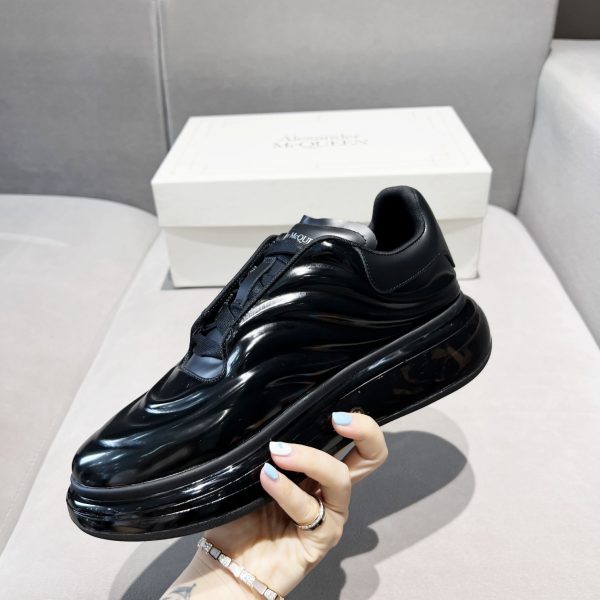 Alexander Mqueen Oversized Sneaker In Black - Image 3