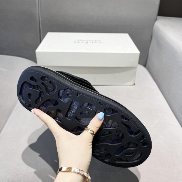 Alexander Mqueen Oversized Sneaker In Black - Image 5