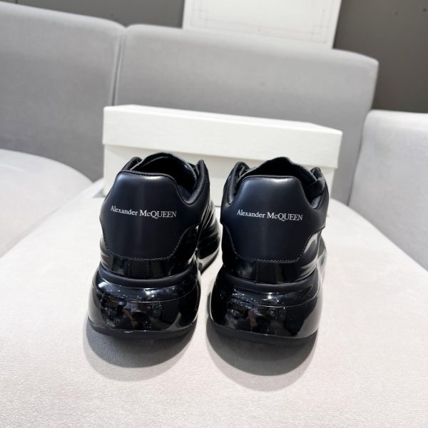 Alexander Mqueen Oversized Sneaker In Black - Image 7