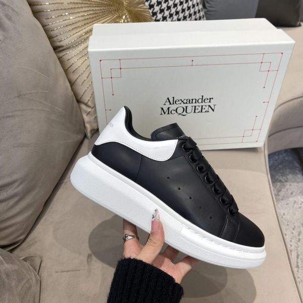 Alexander Mqueen Oversized Sneaker In Black/White - Image 3