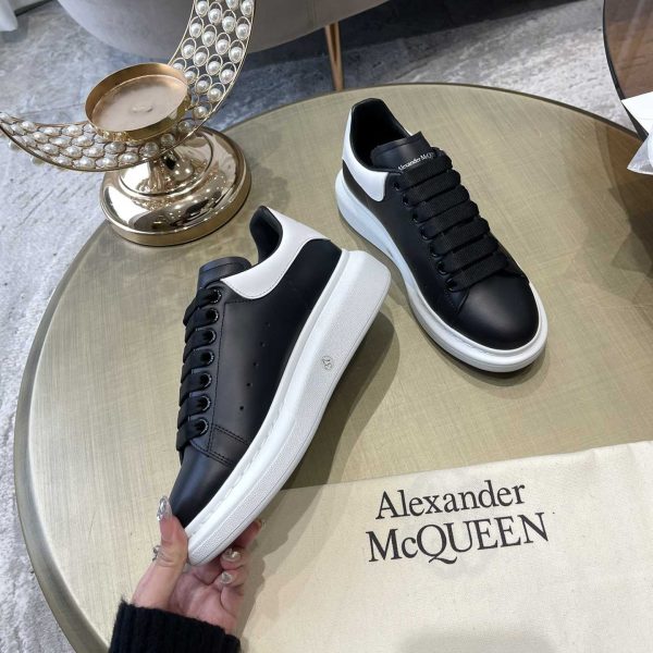 Alexander Mqueen Oversized Sneaker In Black/White - Image 8