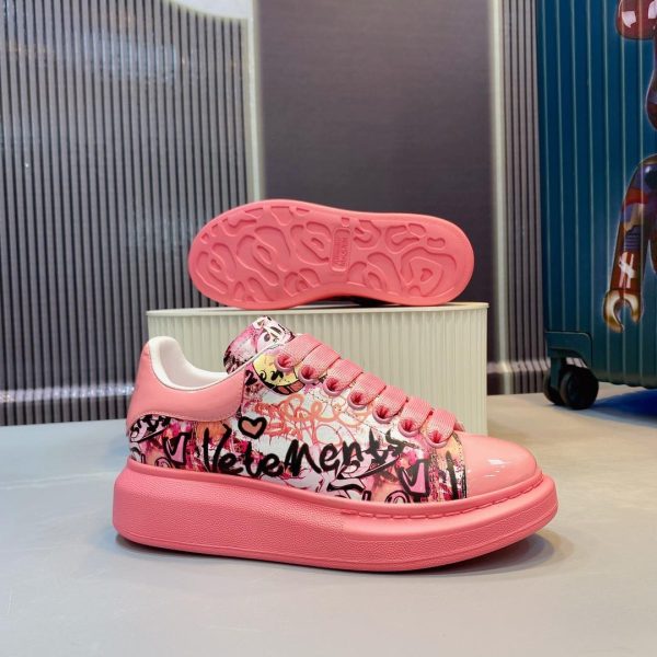 Alexander Mqueen Oversized Sneaker - Image 2