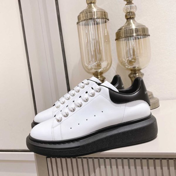 Alexander Mqueen Oversized Sneaker - Image 2