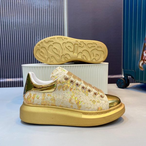 Alexander Mqueen Oversized Sneaker - Image 3