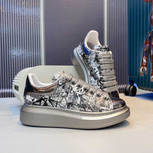 Alexander Mqueen Oversized Sneaker - Image 4