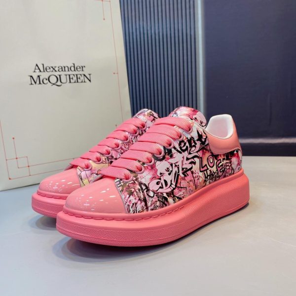 Alexander Mqueen Oversized Sneaker - Image 4