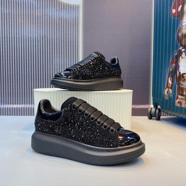 Alexander Mqueen Oversized Sneaker - Image 5