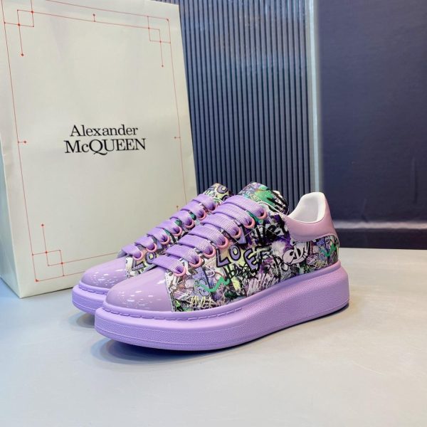 Alexander Mqueen Oversized Sneaker - Image 7