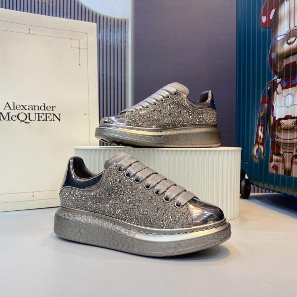 Alexander Mqueen Oversized Sneaker - Image 7