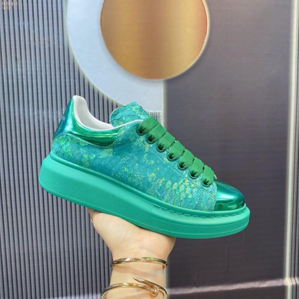 Alexander Mqueen Oversized Sneaker - Image 4