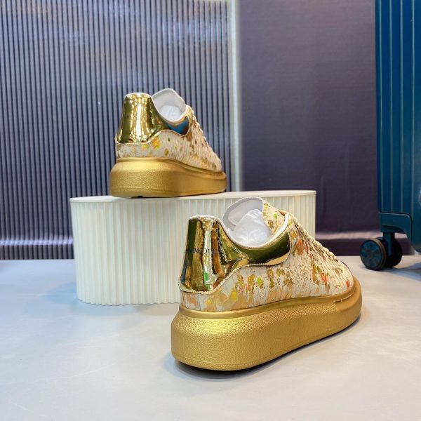 Alexander Mqueen Oversized Sneaker - Image 8
