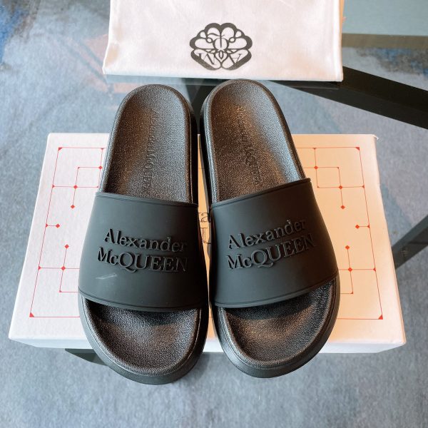 Alexander Mqueen Slipper