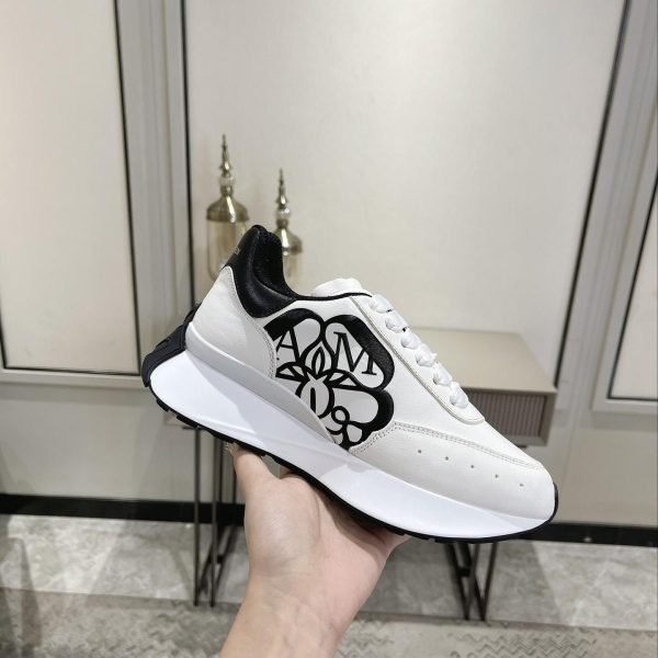Alexander Mqueen Sprint Runner Lace-Up Sneaker