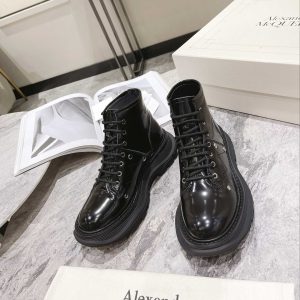 Alexander Mqueen Tread Slick Boot In Black