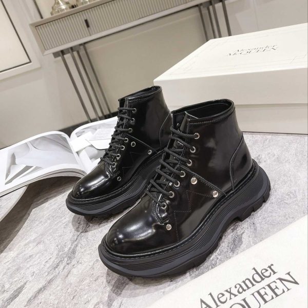 Alexander Mqueen Tread Slick Boot In Black - Image 2