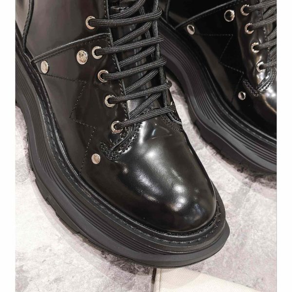 Alexander Mqueen Tread Slick Boot In Black - Image 7