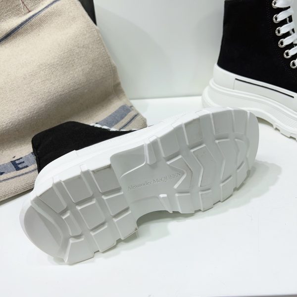 Alexander Mqueen Tread Slick Boot In Magnolia - Image 3