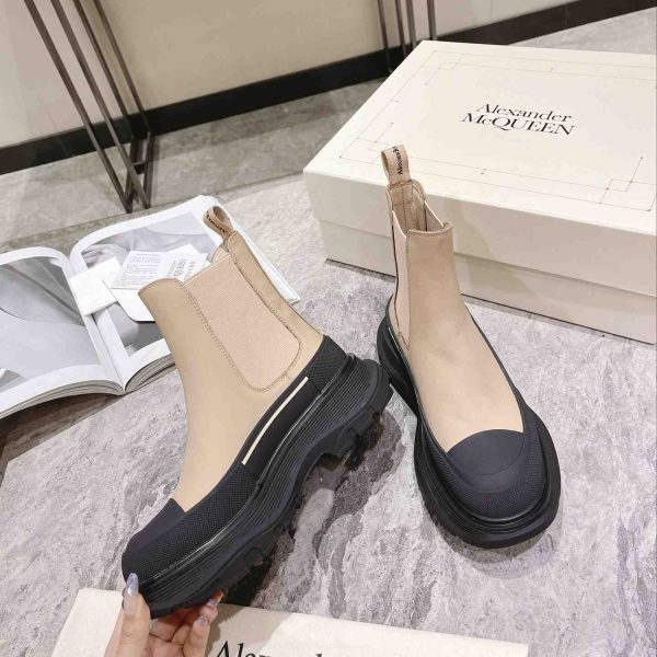 Alexander Mqueen Tread Slick Chelsea Boots - Image 3