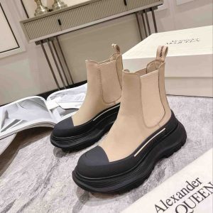 Alexander Mqueen Tread Slick Chelsea Boots