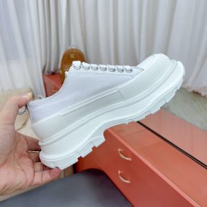 Alexander Mqueen Tread Slick Lace-up In White