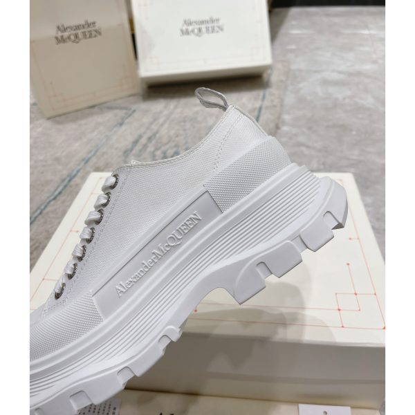 Alexander Mqueen Tread Slick Platform Low Sneakers - Image 2