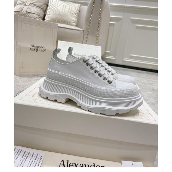 Alexander Mqueen Tread Slick Platform Low Sneakers - Image 3