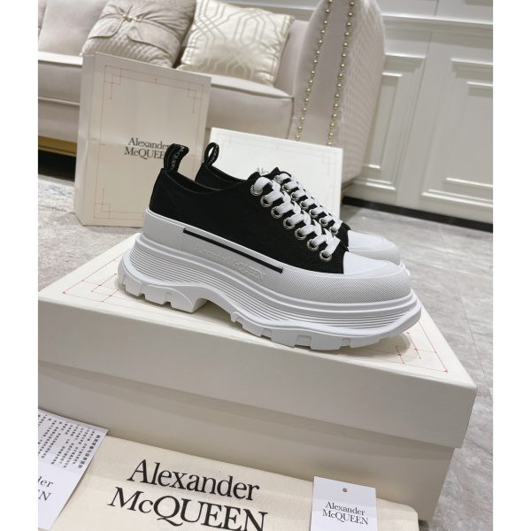 Alexander Mqueen Tread Slick Platform Low Sneakers - Image 6