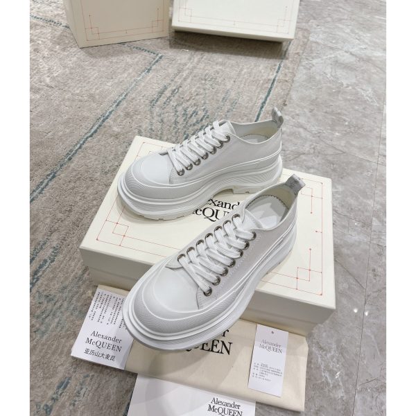 Alexander Mqueen Tread Slick Platform Low Sneakers - Image 5