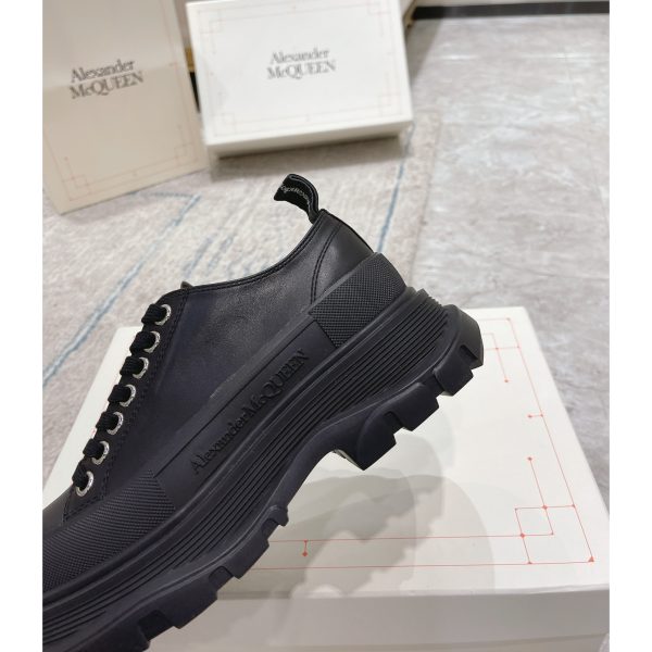 Alexander Mqueen Tread Slick Platform Low Sneakers - Image 7