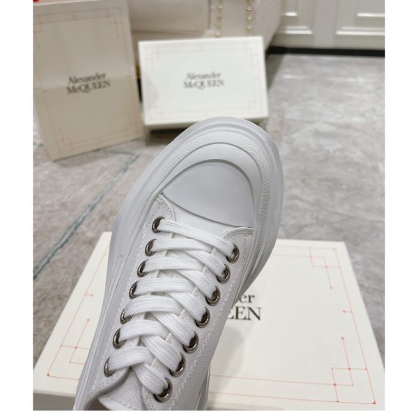 Alexander Mqueen Tread Slick Platform Low Sneakers - Image 7