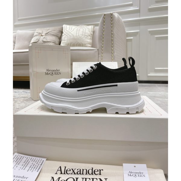 Alexander Mqueen Tread Slick Platform Low Sneakers - Image 9