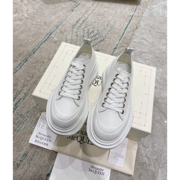 Alexander Mqueen Tread Slick Platform Low Sneakers - Image 8