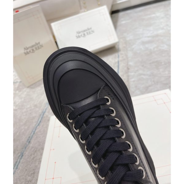 Alexander Mqueen Tread Slick Platform Low Sneakers - Image 8