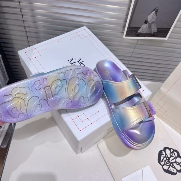 Alexander Mqueen Women's Oversized Hybrid Slide In Silver - Image 2