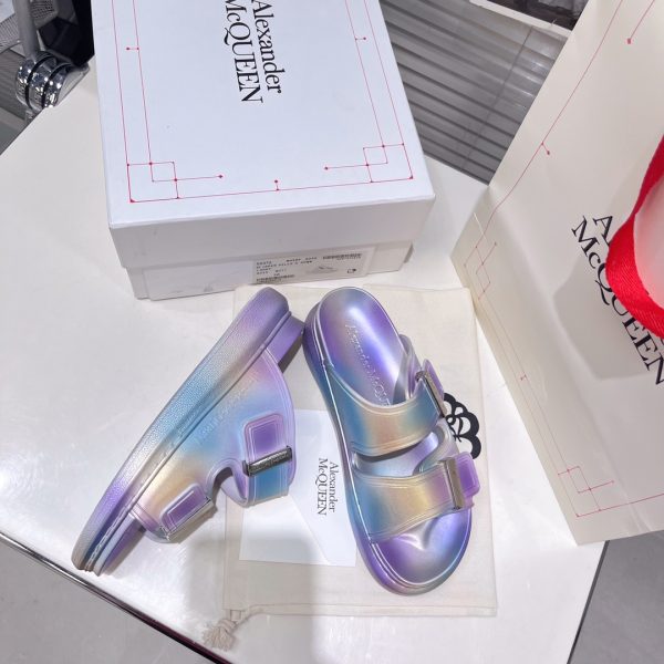 Alexander Mqueen Women's Oversized Hybrid Slide In Silver - Image 3