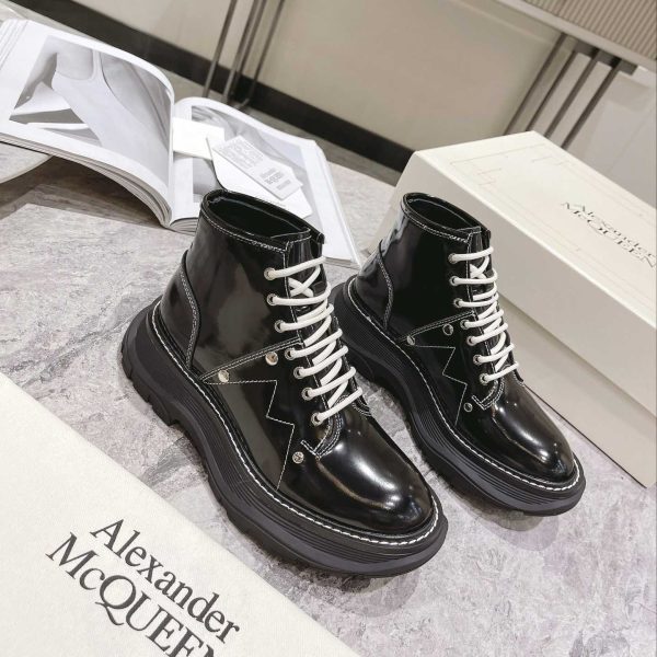 Alexander Mqueen Women's Tread Slick Boot In Black/Silver - Image 5