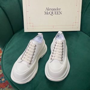 Alexander Mqueen Women's Tread Slick Lace Up In White