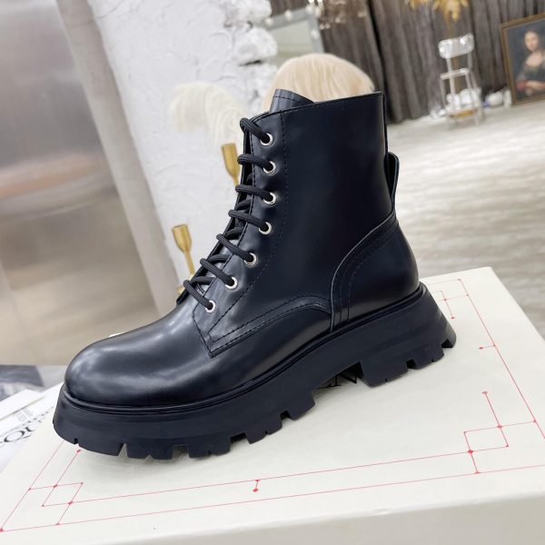 Alexander Mqueen Women's Wander Boot In Black - Image 3